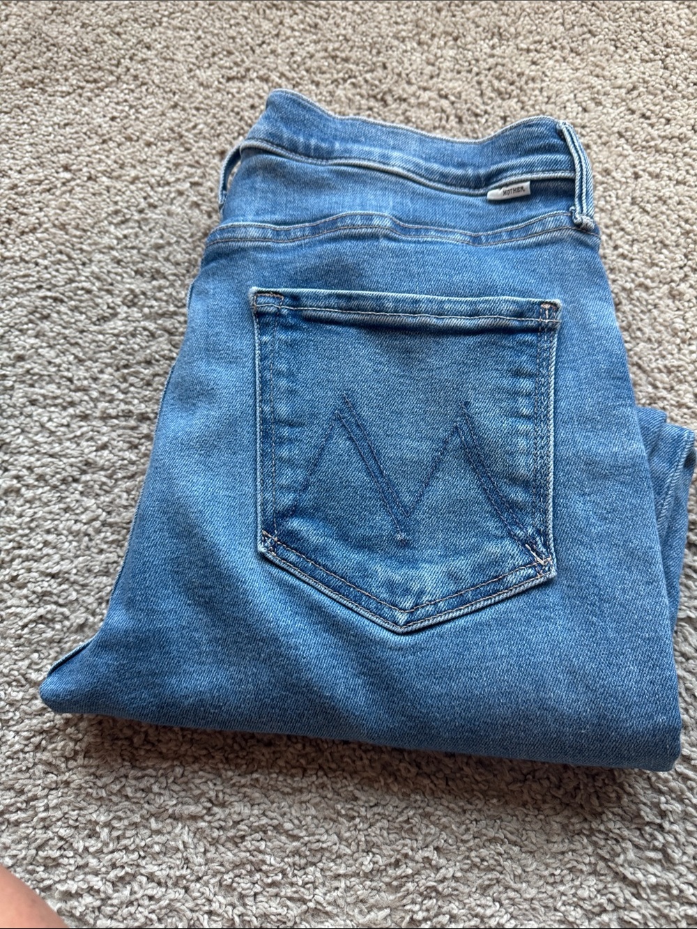 MOTHER High-Rise Blue Jeans with Signature M Pocket